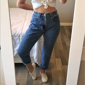 SOLD / VTG GAP • high waisted mom jeans